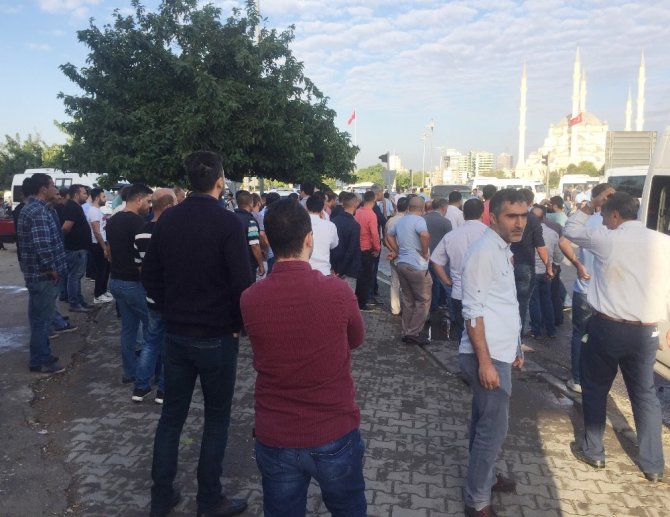Adana’da dolmuşçuların hat kavgası