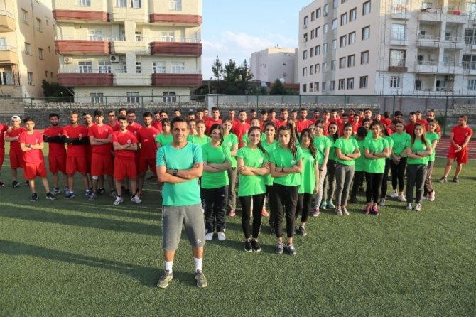 Cizre Belediyesi 35 öğrenciyi üniversite ve spor yüksekokullarına kazandırdı