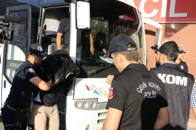 Kahramanmaraş’ta FETÖ’den 9 kişi tutuklandı