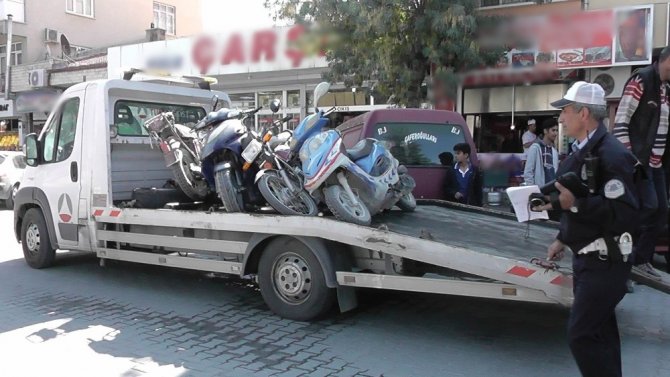 Kulu’da çalıntı ve plakasız motosikletler toplanıyor