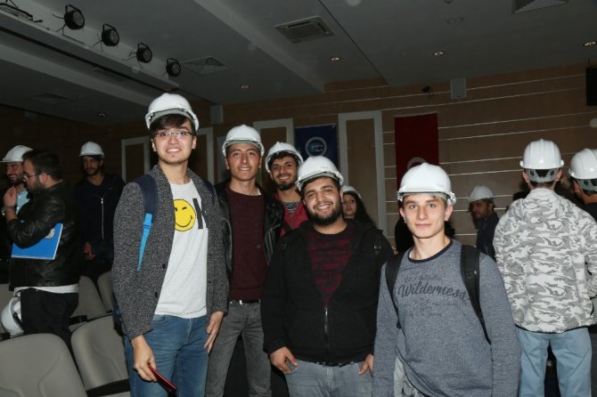 Bayburt Üniversitesi baret giydirme merasimi düzenlendi