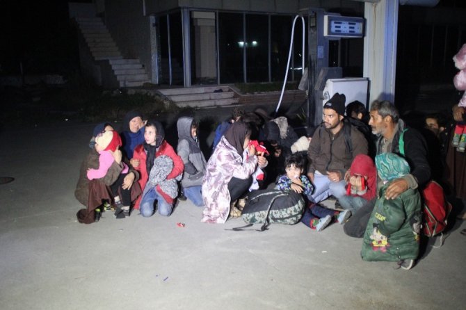 Sakarya’da 67 göçmen yakalandı
