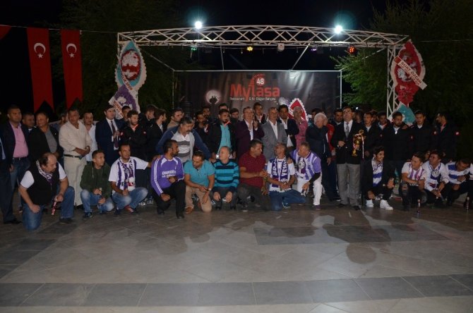 Yeni Milasspor’da şampiyonluk sevinci bir kez daha yaşandı