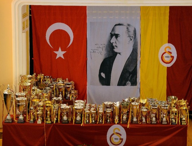 Galatasaray’ın 112. kuruluş yıl dönümü etkinleri sona erdi
