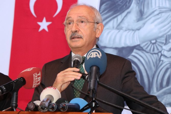 CHP Genel Başkanı Kemal Kılıçdaroğlu, Bakan Kurtulmuş’u yaptığı konuşması nedeniyle tebrik etti
