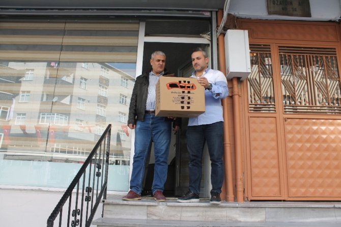 (Özel haber ) Güngören’de yaralı ebabil kuşu bulundu