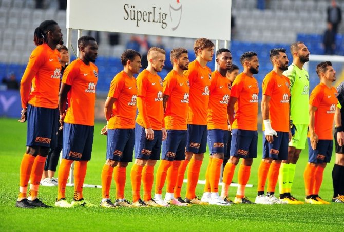 Süper Lig: Medipol Başakşehir: 1 - Aytemiz Alanyaspor: 1 (İlk yarı)