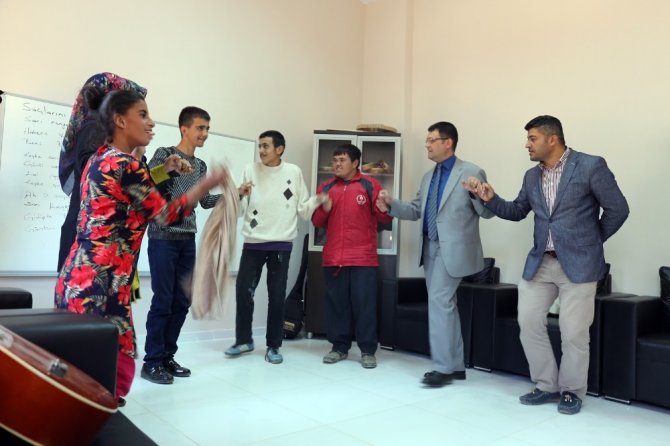 Kaymakam Doğramacı, engellilerin sevincine ortak oldu