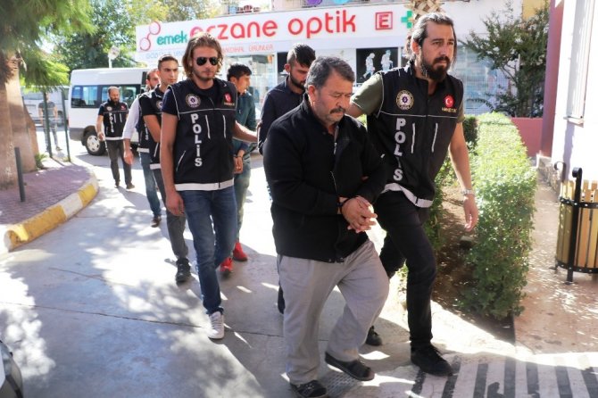 Antalya’da uyuşturucu operasyonu: 8 gözaltı