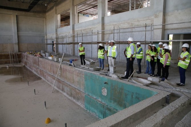 DÖGEM üyeleri, Gençlik Merkezi inşaatını gezdi