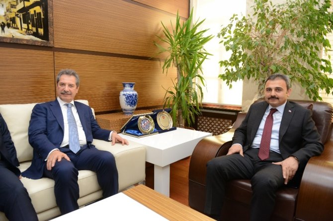 Çalık Holding Yönetim Kurulu Başkanı Ahmet Çalık;