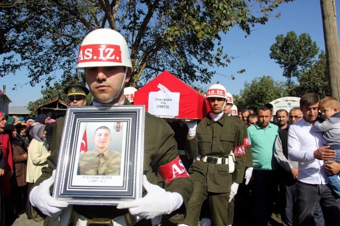 Kalp krizi sonucu ölen asker Samsun’da toprağa verildi