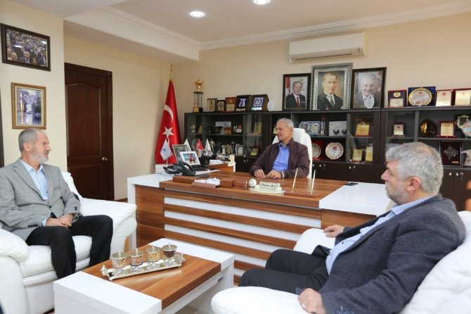Sakaryaspor’dan, Başkan Dişli’ye ziyaret