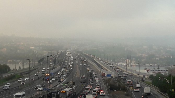 İstanbul’da sis manzarası hayran bıraktı