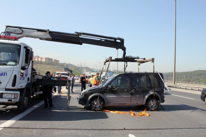 TEM’de trafiği kilitleyen kaza