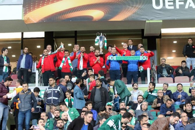 UEFA Avrupa Ligi: Atiker Konyaspor: 0 - Salzburg: 1 (İlk yarı)