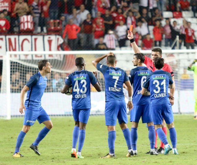 Süper Lig: Antalyaspor: 2 - Kasımpaşa: 1 (Maç sonucu)