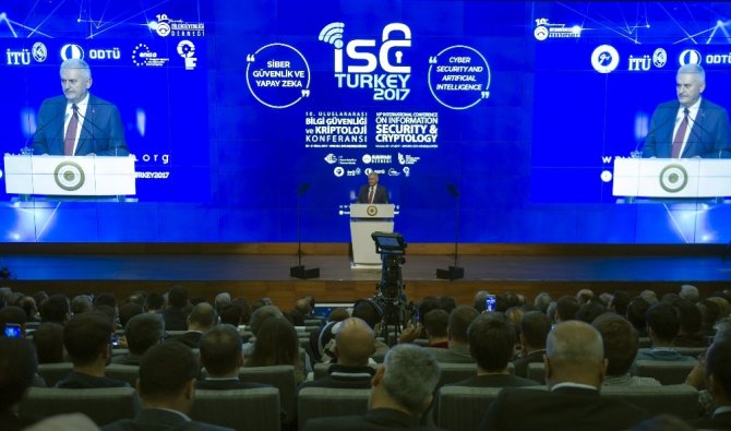 Başbakan Yıldırım: "30 binden fazla siber güvenlik uzmanına ihtiyacımız var"