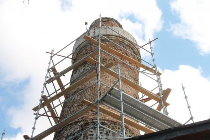Pisa Kulesi’nden daha eğik olan "Eğri Minare" koruma altına alınıyor