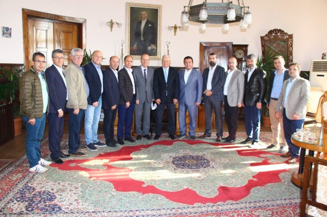 Başkan Bakıcı TCDD Bölge Müdürü Nihat Aslan’ı ziyaret etti