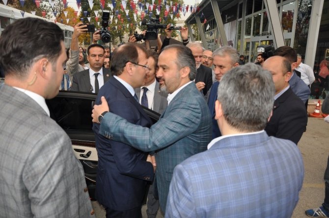 Başbakan Yardımcısı Çavuşoğlu: “İstifalarla ilgili süreç devam ediyor”