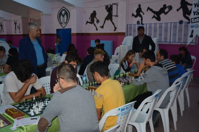 Söke’de Cumhuriyet Kupası Satranç Turnuvası