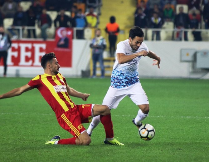 Süper Lig: Evkur Yeni Malatyaspor: 1 - Trabzonspor: 0 (Maç sonucu)