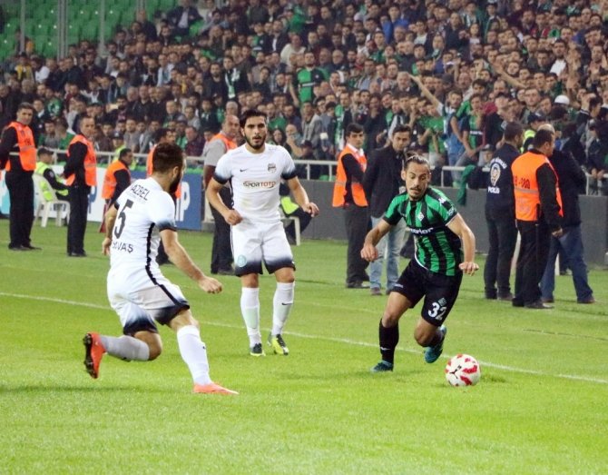TFF 2. Lig: Sakaryaspor: 2 Nazilli Belediyespor: 0