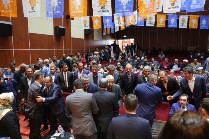 AK Parti Varto İlçe Başkanlığına Turgut seçildi