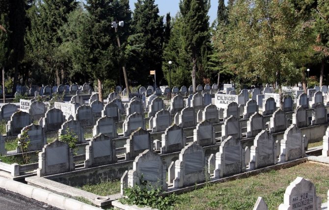 Samsun’da 10 yıl daha yetecek mezar yeri var