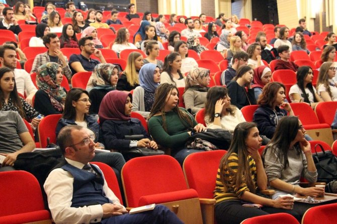Anadolu Üniversitesi’nde ’Dilimiz Kimliğimizdir Konferansı’ düzenlendi