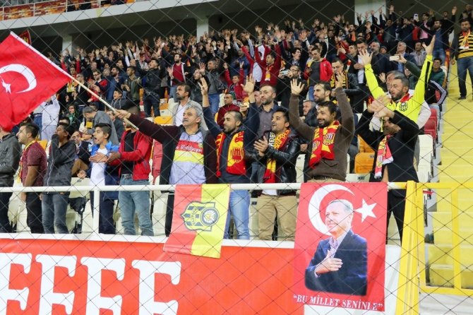 Trabzonspor maçında bu sezonun en fazla seyirci sayısına ulaşıldı
