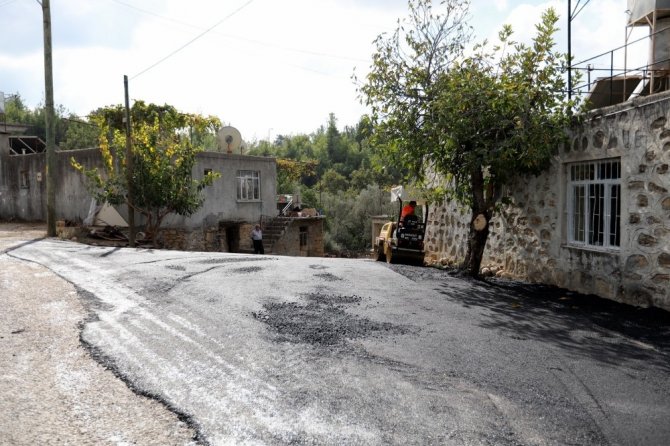 Manavgat Hocalı Mahallesi’ne sıcak asfalt