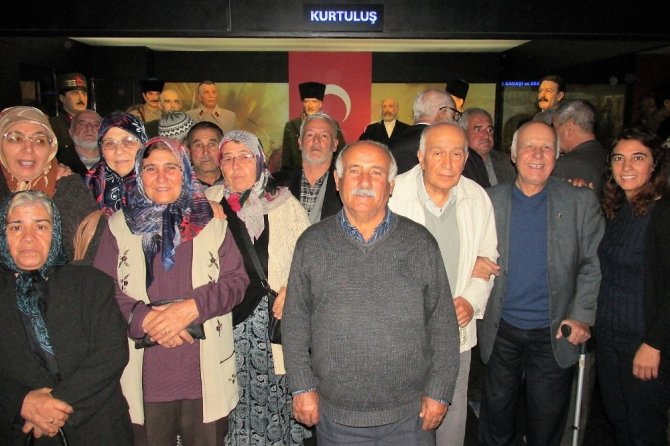 Koca Çınar Yaşam Merkezi Balmumu Heykeller Müzesi’ni gezdi