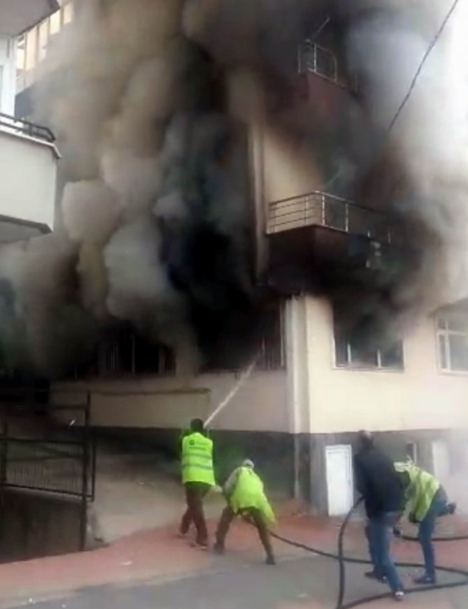 Samsun’da ev yangını korkuttu