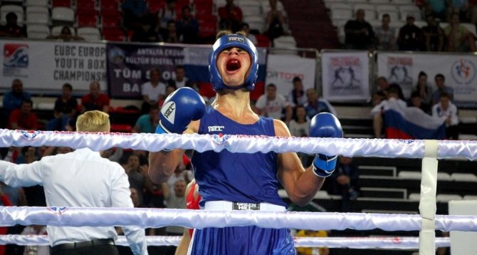 Mücahit İlyas, madalyayı garantiledi