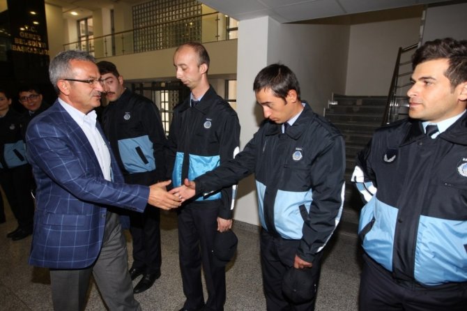 Başkan Köşker, yeni zabıtalarla bir araya geldi