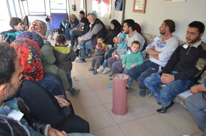 Hatay’da kaçak 43 mülteci yakalandı