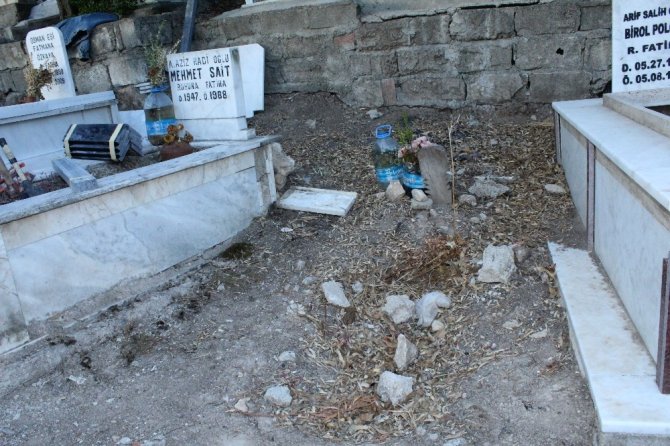 Açlıktan ölen gazi mezar taşına kavuştu