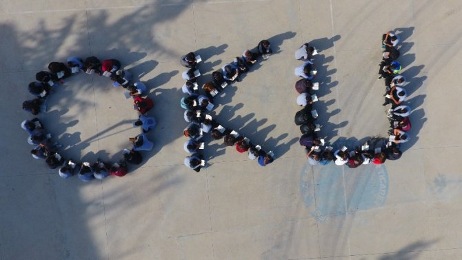 4 bin 200 öğrenci ile okuma zinciri