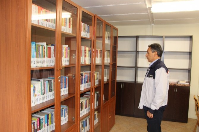 Standard Profil Grubu Düzce Fabrikası’nda Kütüphane açtı