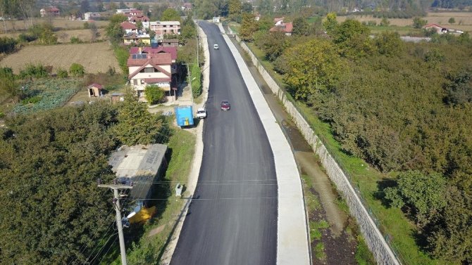 Güzlek ve Pazarköy mahallesinde asfalt çalışmaları sona erdi