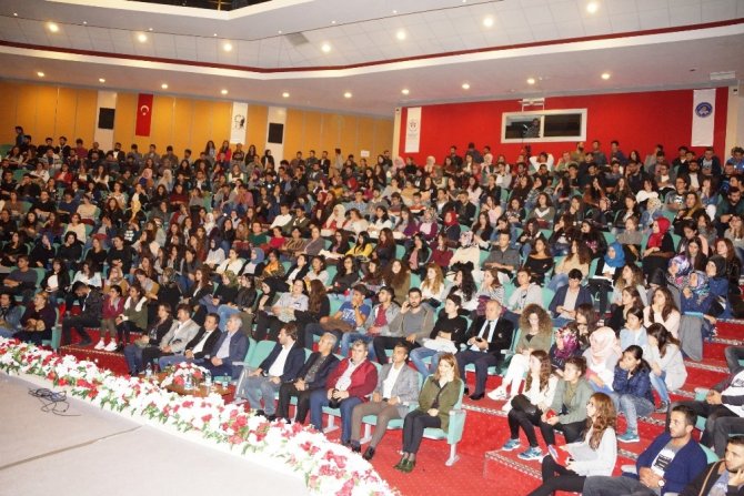 Aydın’da “Yapay Zeka Nesli” programı düzenlendi