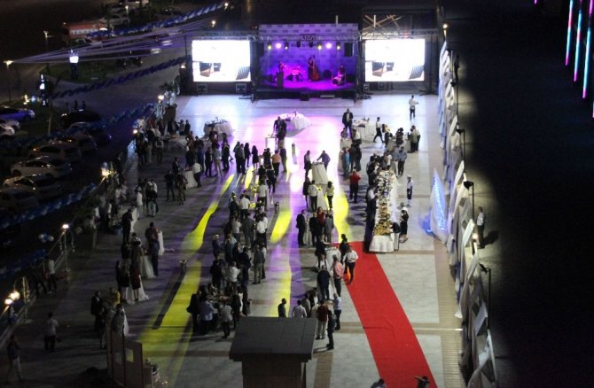 Kiza İş Merkezi törenle açıldı