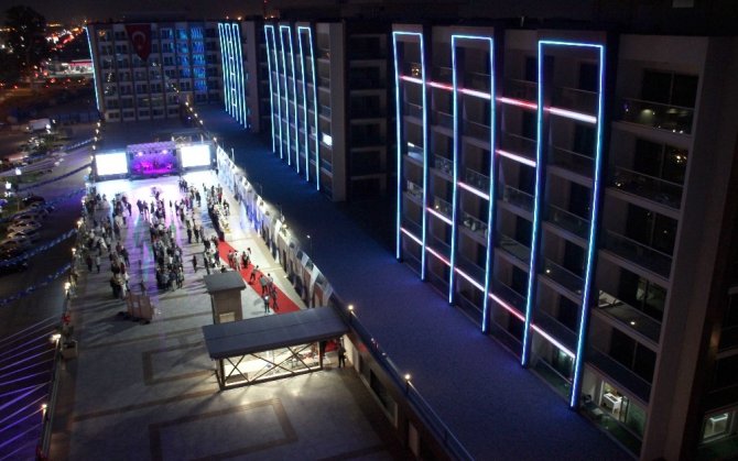 Kiza İş Merkezi törenle açıldı