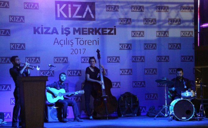 Kiza İş Merkezi törenle açıldı