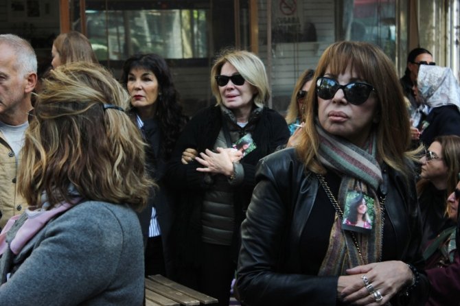 Eski Türkiye güzeli Manolya Onur son yolculuğuna uğurlandı