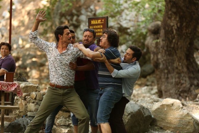 “Yol arkadaşım” oyuncuları Adana’ya geliyor