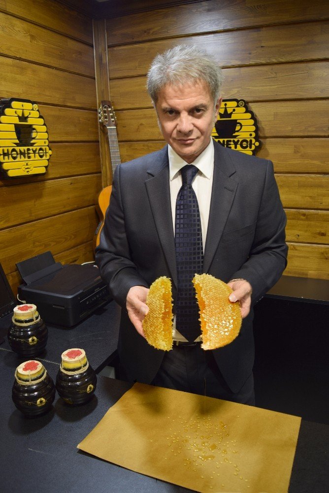 Estetik yerine bal maskesi