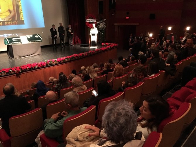 Kalipso Kralı Metin Ersoy, “Vakit Yok Gemi Kalkıyor” şarkısıyla son yolculuğuna uğurlandı